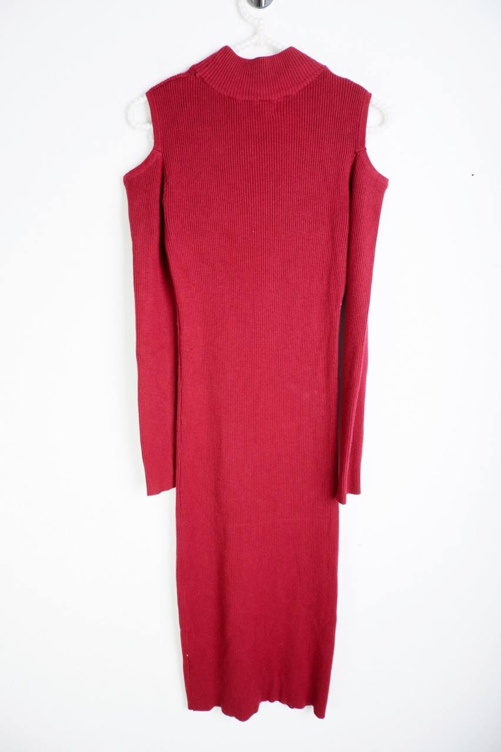 Платье в рубчик обтягивающего кроя, маркировка L/XL, визуально на 48/50 размер