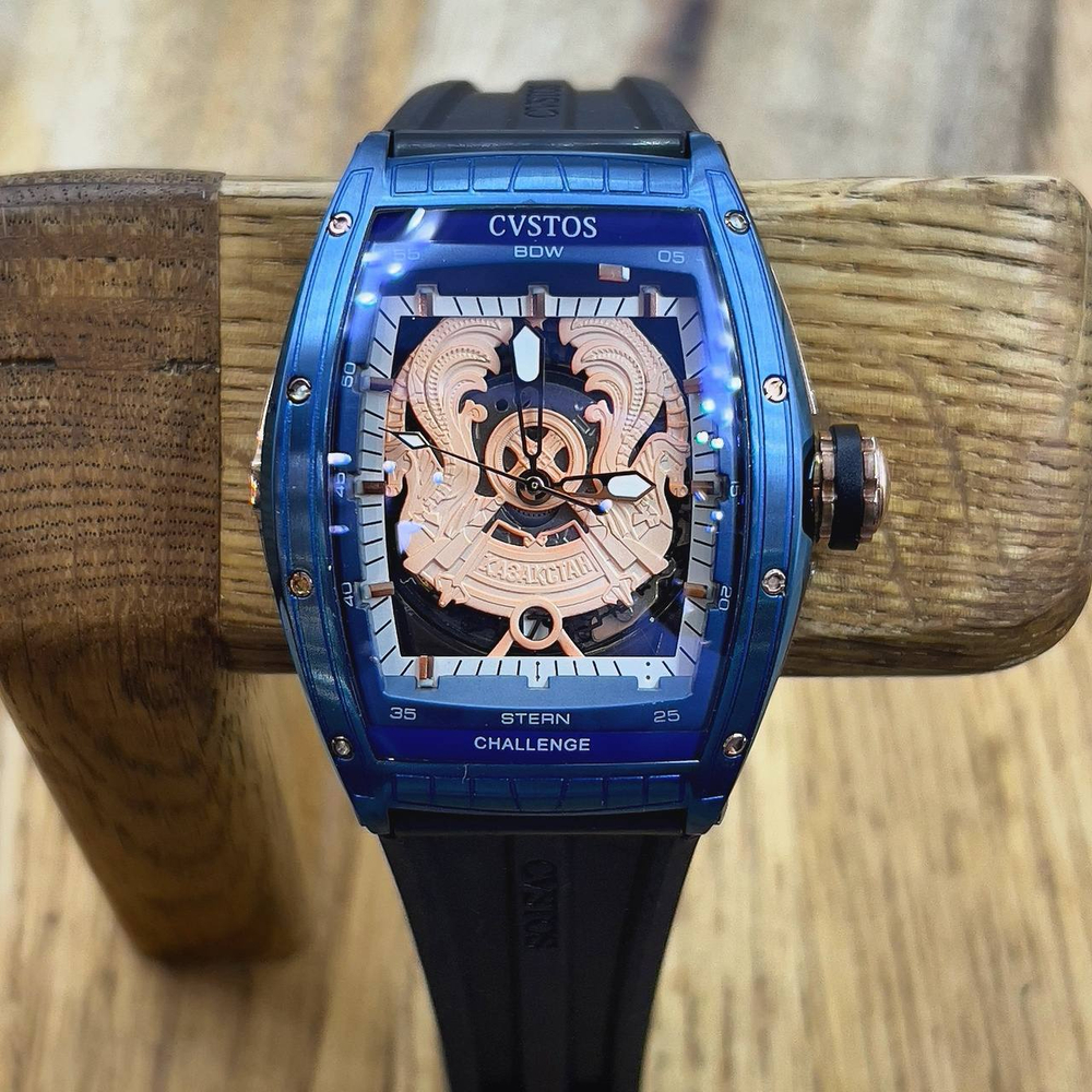 Часы Cvstos