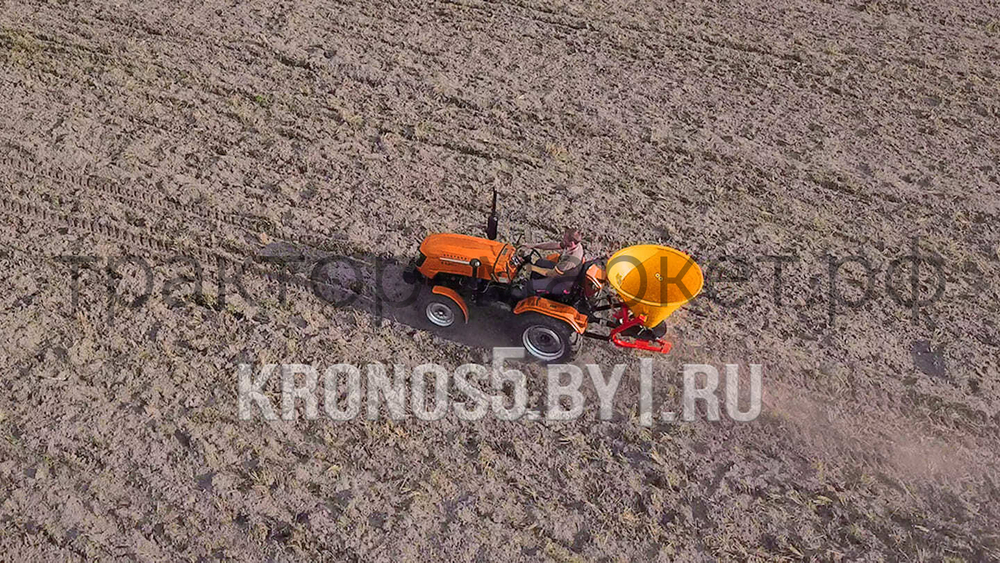 Разбрасыватель навесной (Лейка) Strumyk S-500 (500 л)