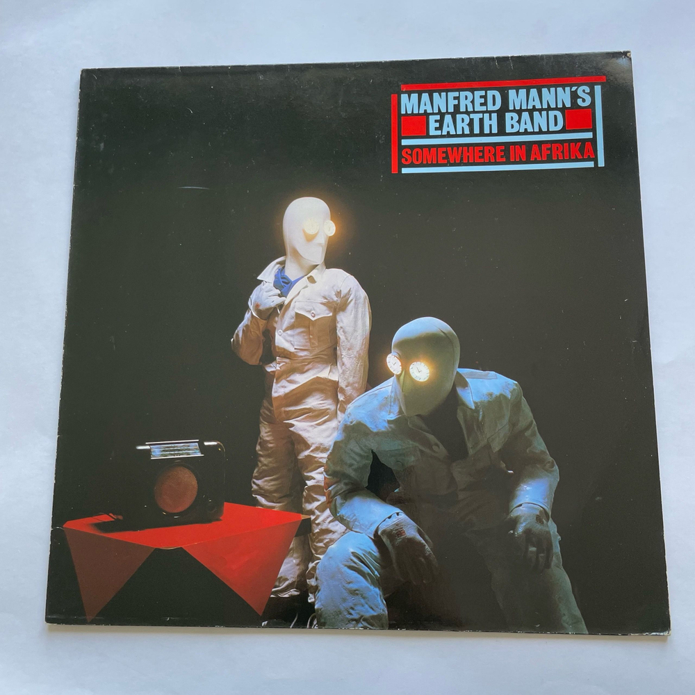 Винтажная виниловая пластинка LP Manfred Mann's Earth Band, Somewhere In Afrika (Германия 1982) Eyes Of Nostradamus