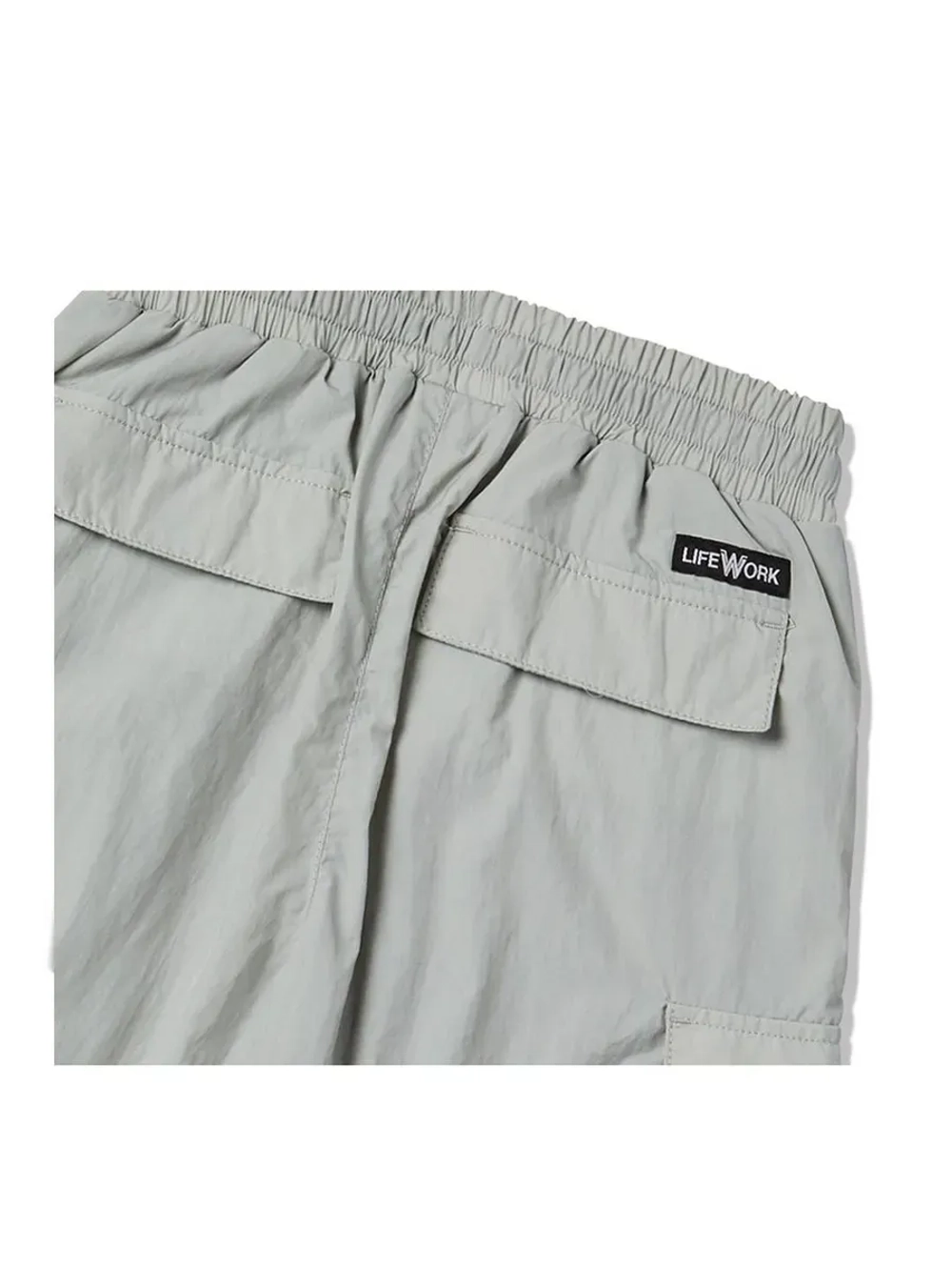 Шорты нейлоновые карго с карманами