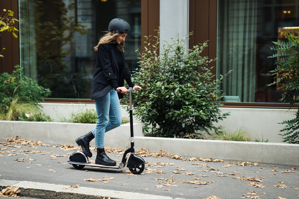 Самокат Micro Navigator черный