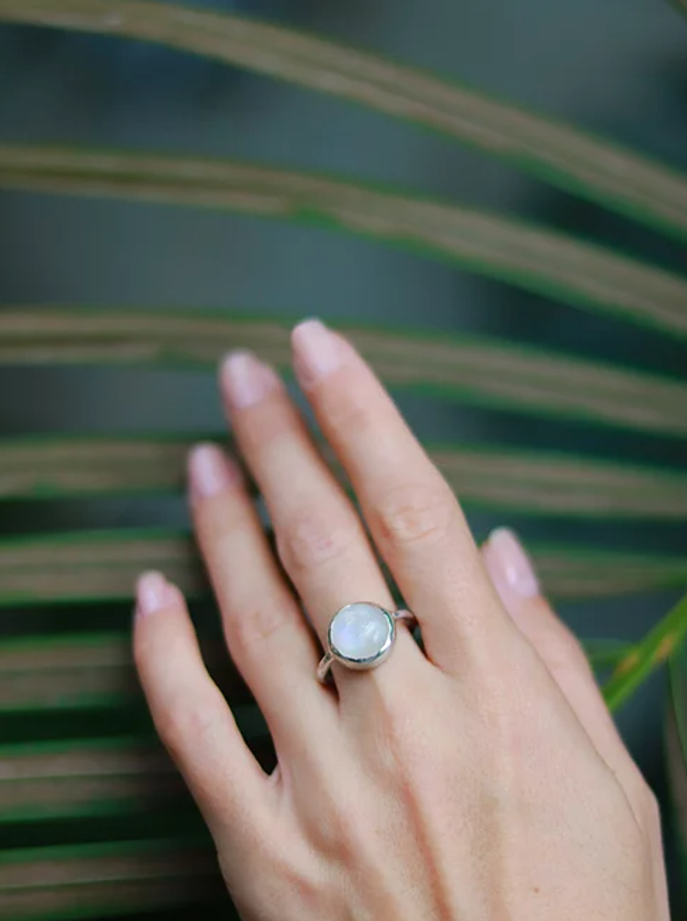 Кольцо битое с лунным камнем