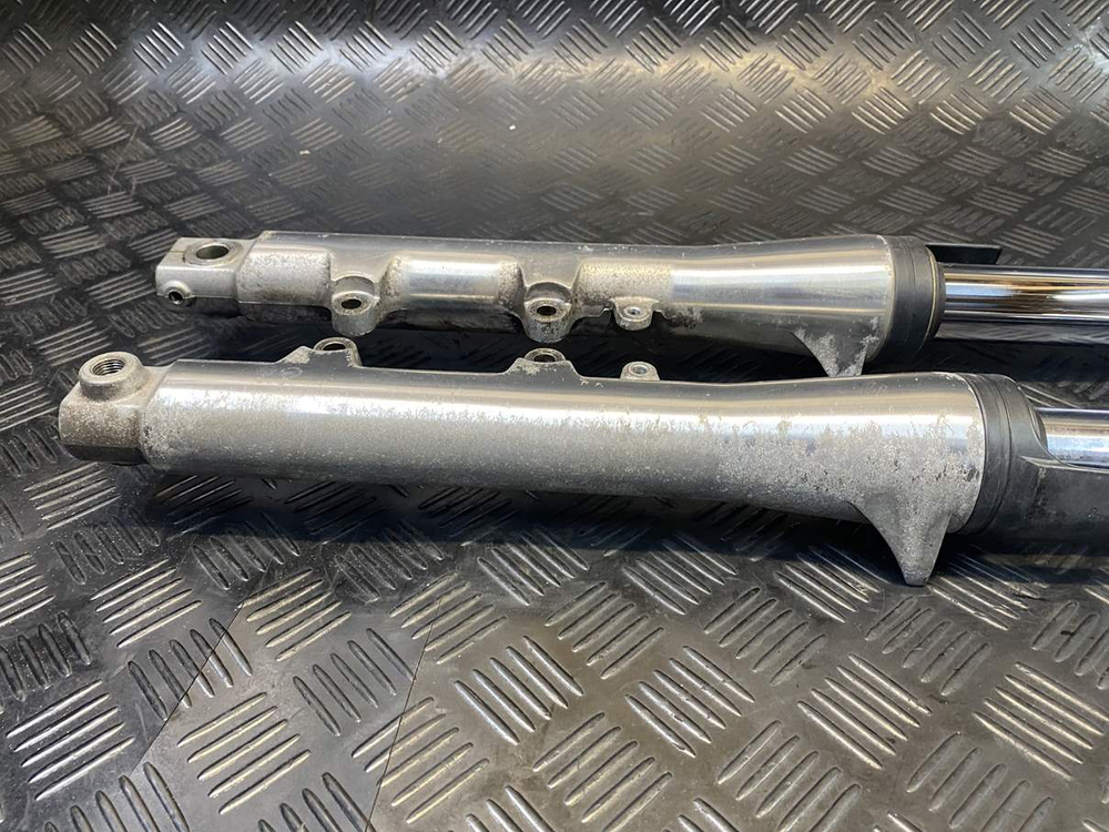 Перья вилки Yamaha V-Max 1200 43мм 054595