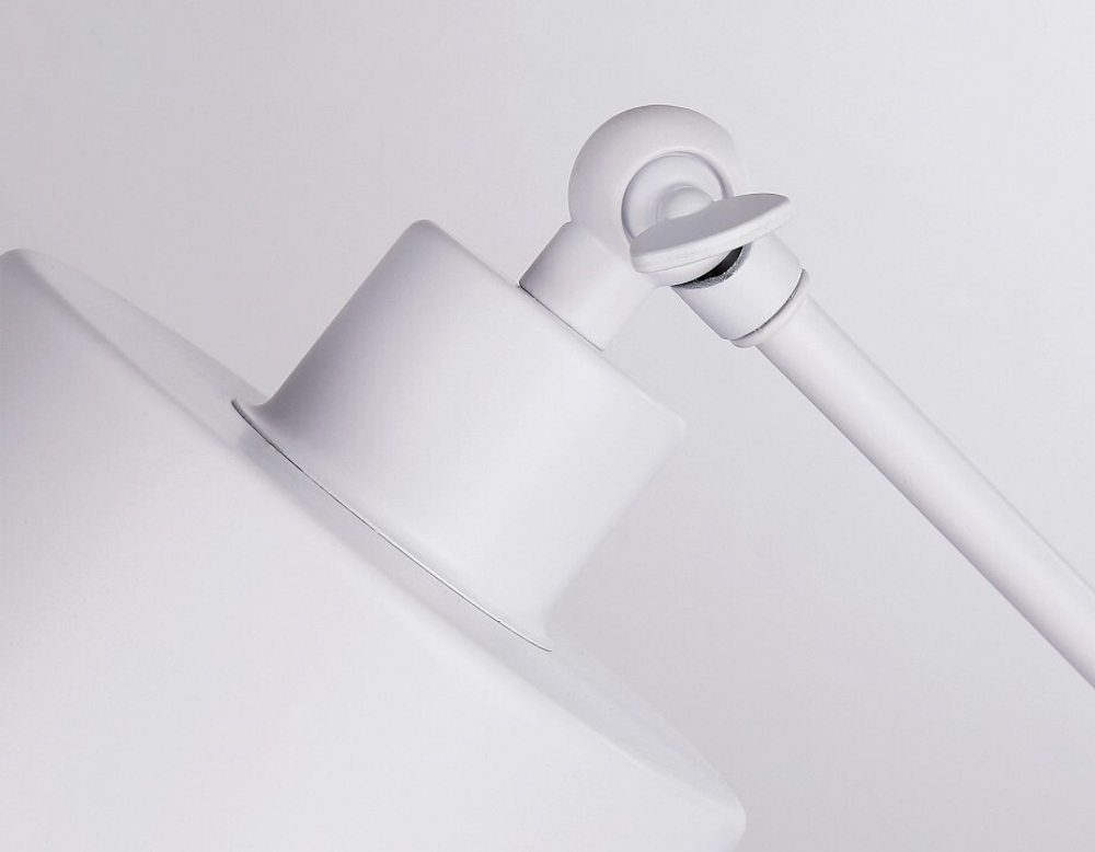 Настольная лампа офисная Ambrella Light TR TR8152