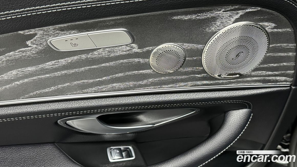 Mercedes-Benz E-Class W213 E350 4MATIC AMG Line (11.2022)