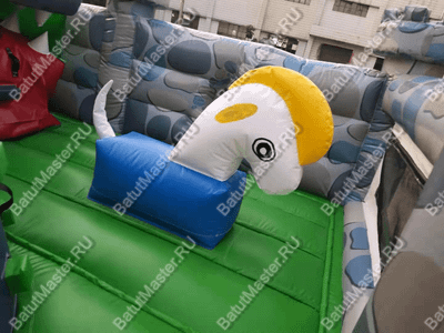 Коммерческий надувной батут "Средневековые приключения" 8,5*7*5м