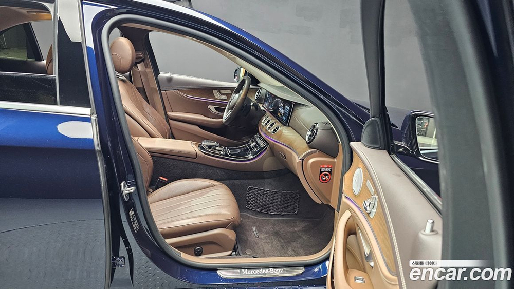 Mercedes-Benz E-Class W213 E300 4MATIC Exclusive (02.2020)