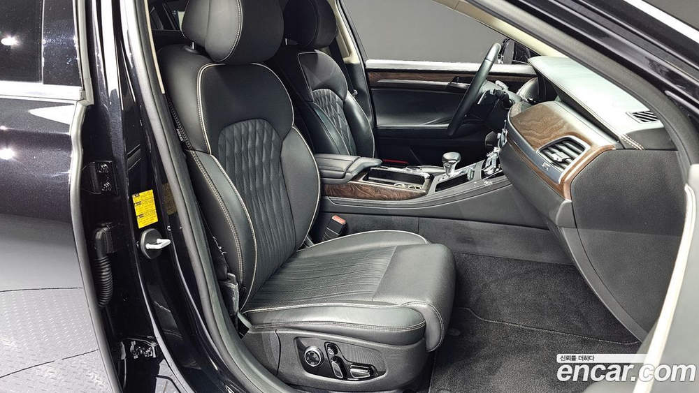 Genesis G90 3.8 AWD (02.2020)
