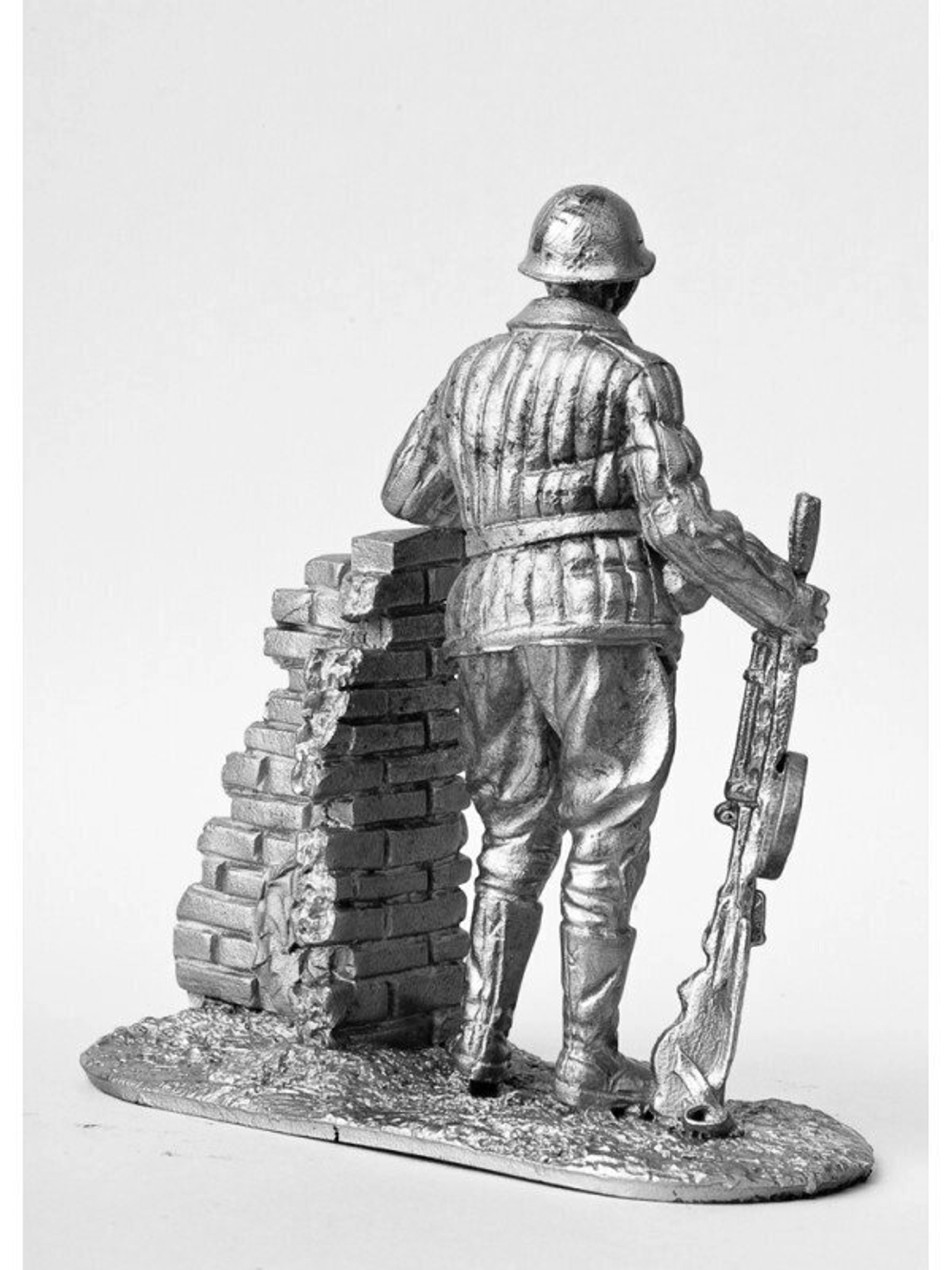 Оловянный солдатик Пулеметчик с ДП, Сталинград, 1943 г.