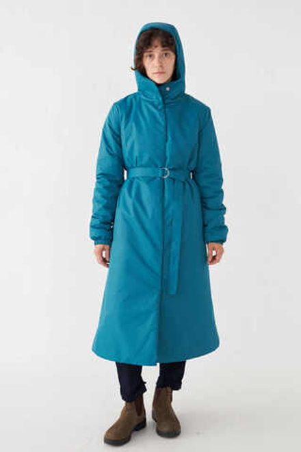 Зимнее пальто миди темно-изумрудного цвета
