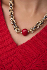 Колье Византия биколор:золото и графит с красным плоским жемчугом Майорка