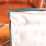 Сервировочный набор из четырех предметов в оригинальном футляре