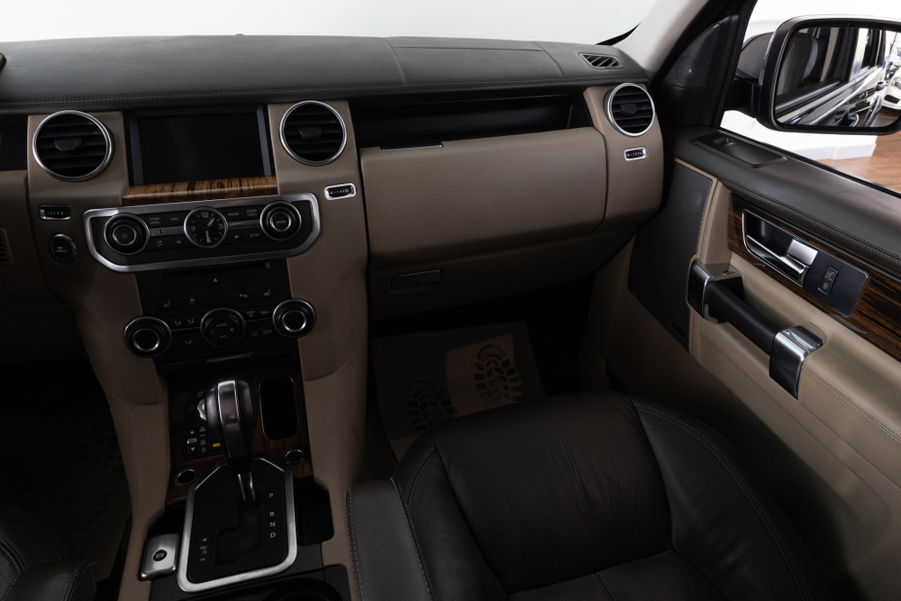 Land Rover Discovery, 2012 год
