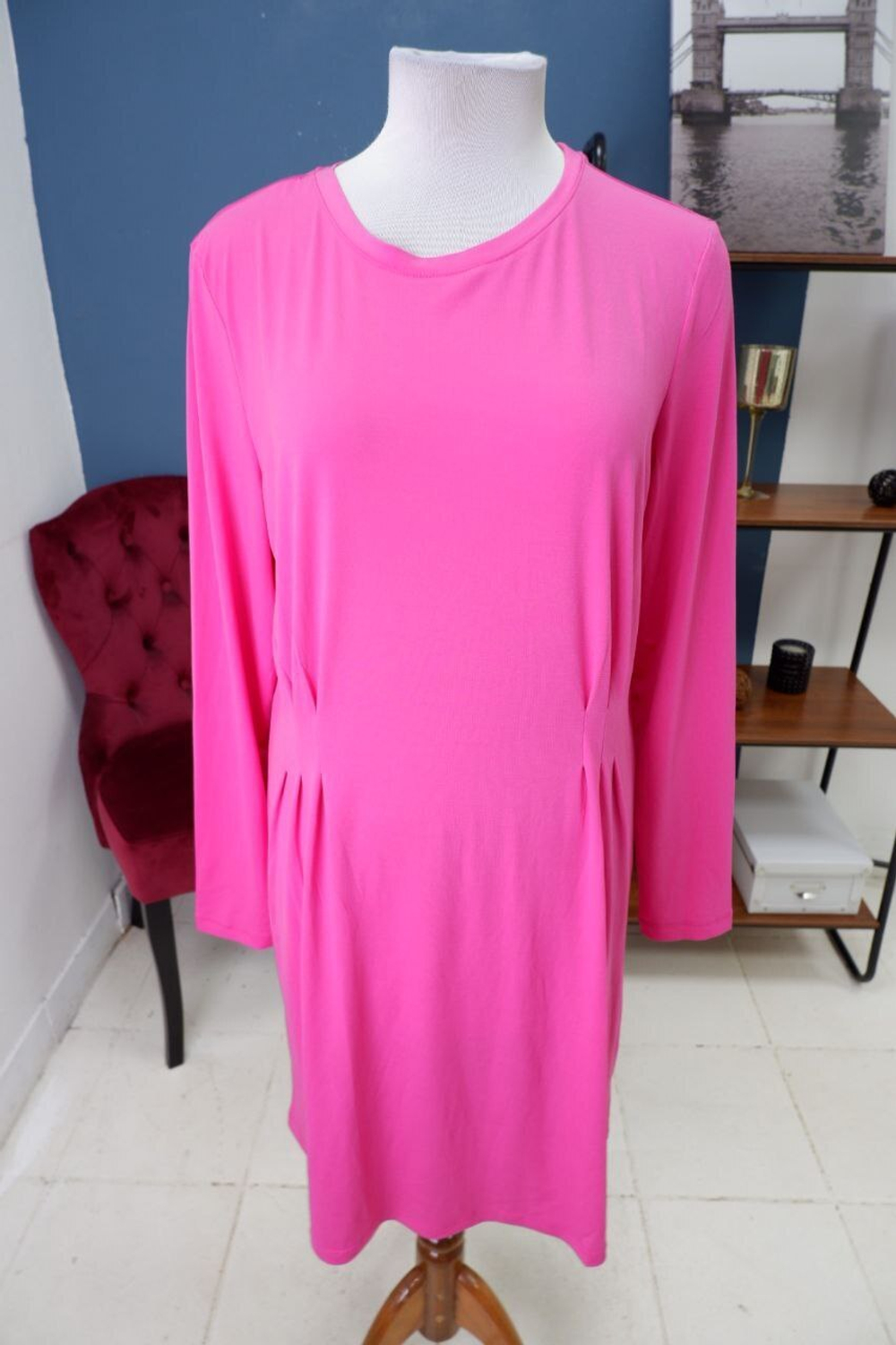 Платье Vero Moda цвета фуксии 52 размер