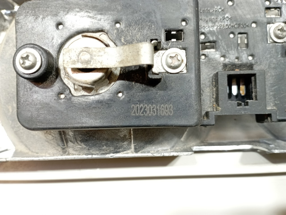 Накладка люка 2023г.