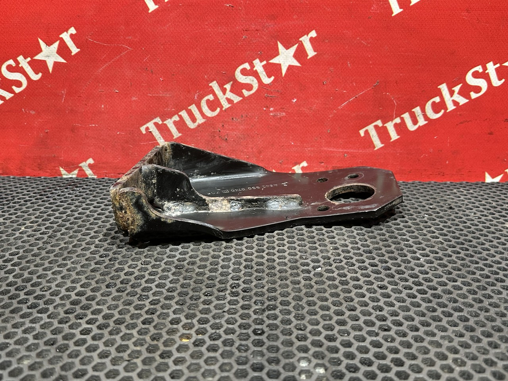 Кронштейн насоса подъема кабины