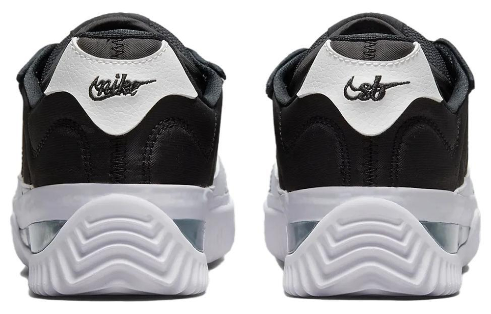 Кроссовки Nike Brsb
