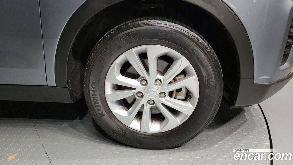 KG Mobility (Ssangyong) Very New Tivoli Дизель 1.6 2WD (03.2020)