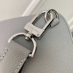 Louis Vuitton Avenue Slingbag NM