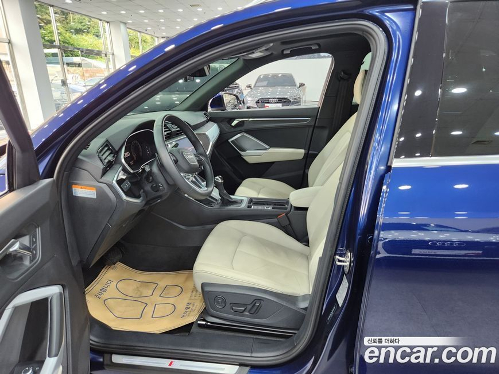 Audi Q3 (F3) 35 TDI Premium (10.2022)