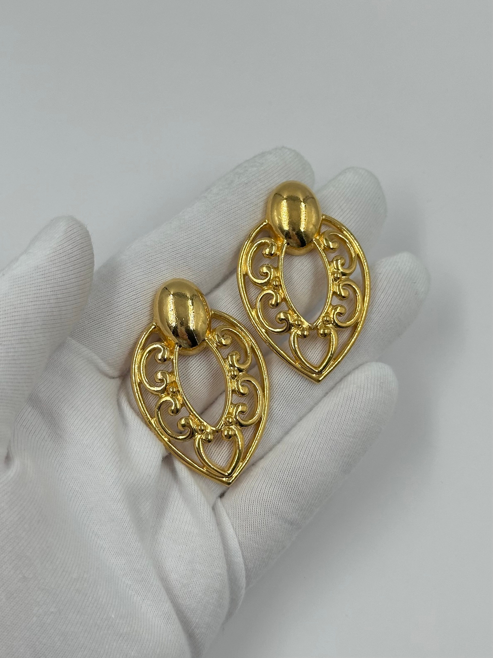 Крупные серьги Avon
