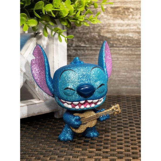 Фигурка Funko POP! Disney Lilo & Stitch Stitch W/Ukulele (DGLT) (Exc) 57488