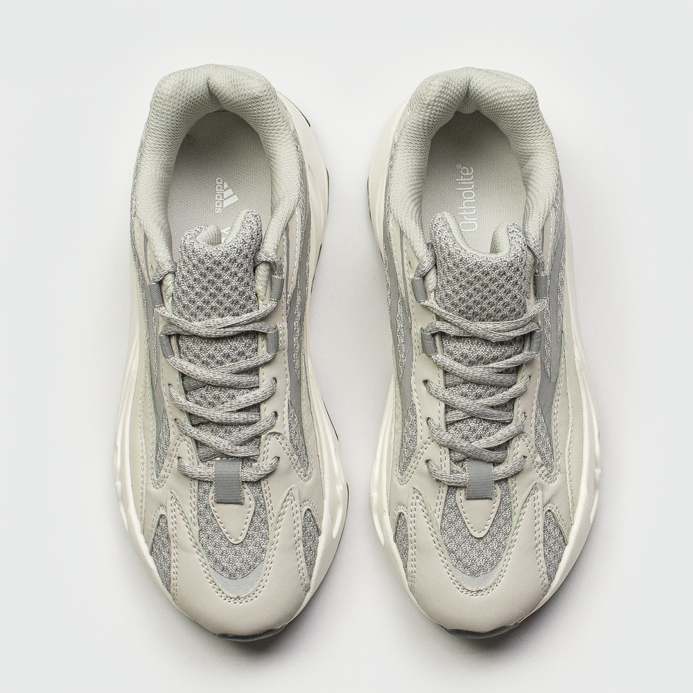Кроссовки Adidas Yeezy Boost 700 v2 Wmns Static