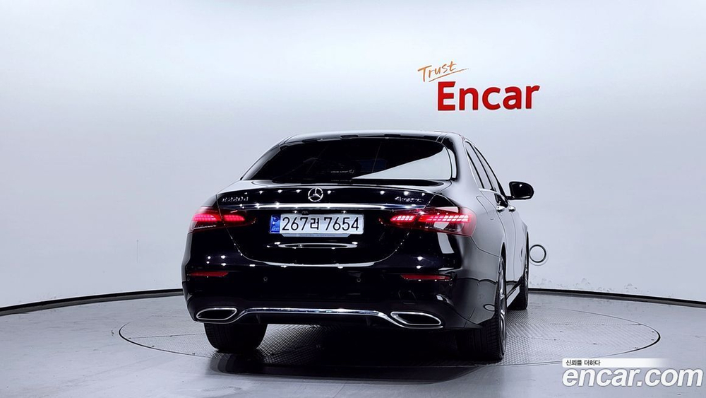 Mercedes-Benz E-Class W213 E220d 4MATIC AMG Line (07.2021)