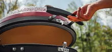 Керамический гриль Kamado Joe Big Joe II, 61 см, красный, с ножками и столиками