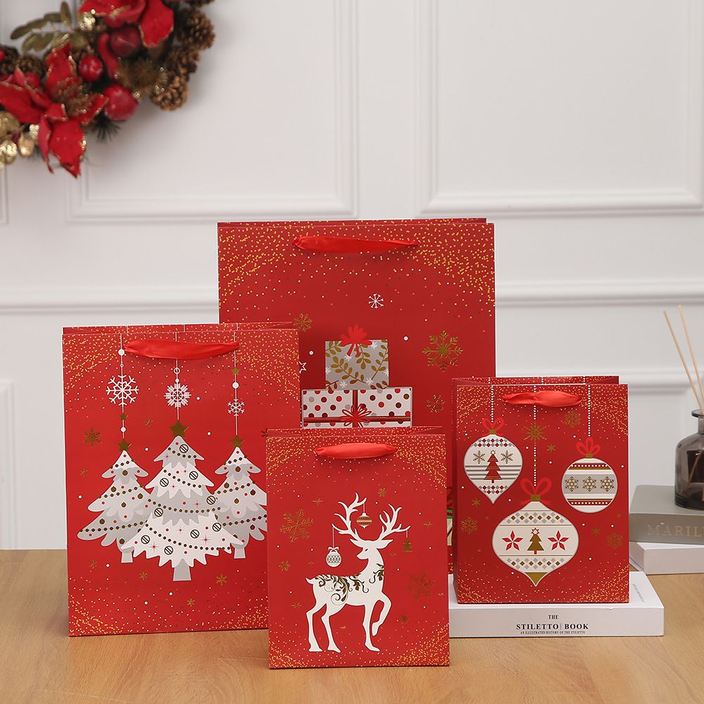 Пакет подарочный &quot;Christmas Pack&quot; 18х23 см