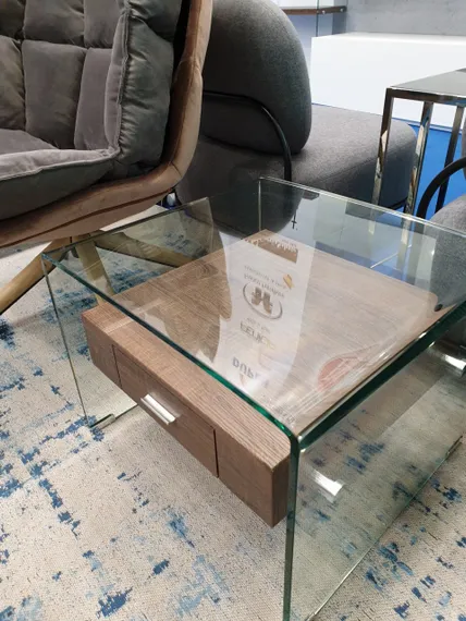 Столик-тумбочка Glass 50х55 см, с деревянной полкой
