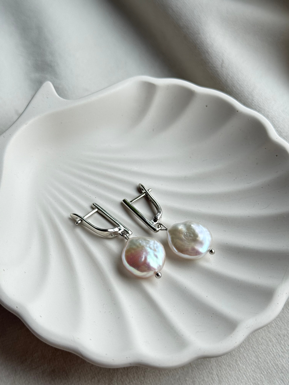 Серьги с натуральным барочным жемчугом