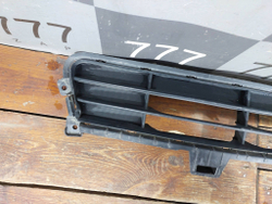 Решетка переднего бампера Kia Seltos 19-нв Б/У Оригинал 86531Q5000