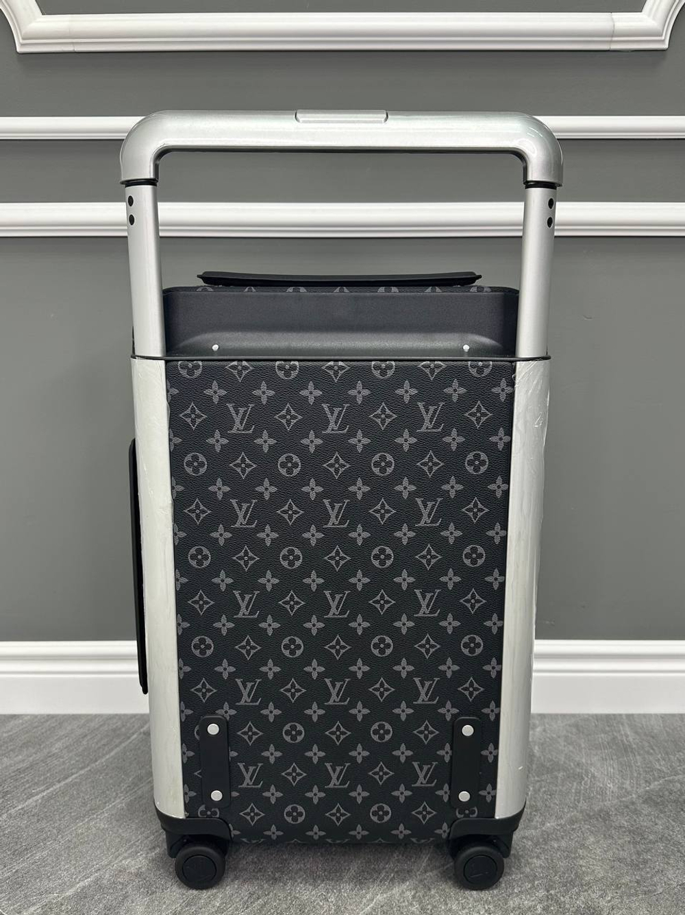 Чемодан Louis Vuitton