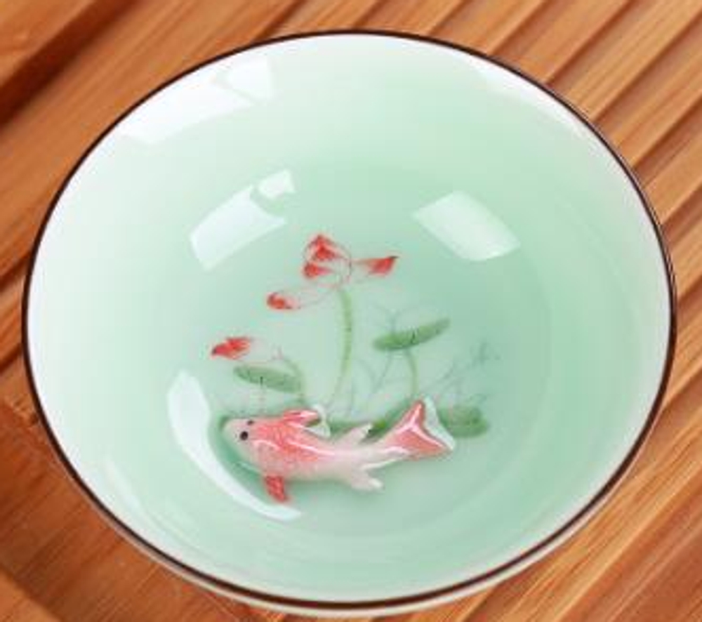 242080 Пиала "Рыбка 3Д", фарфор. Цвет зеленый, объем 50мл. Диаметр 8.3см, высота 3см