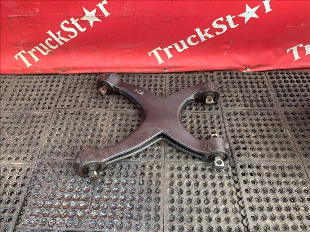 Тяга реактивная X-образная 2018г.