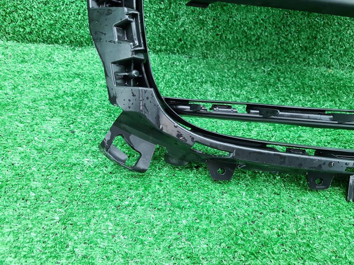 Решетка бампера RH Porsche Panamera 2 971 (20-24)