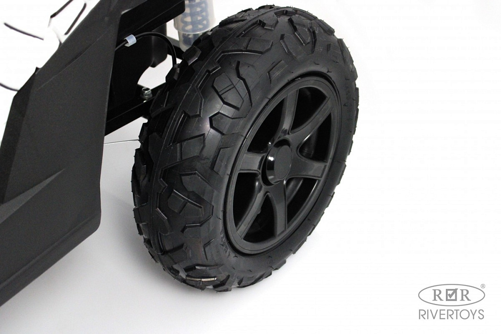 Детский электромобиль RiverToys M222MM белый