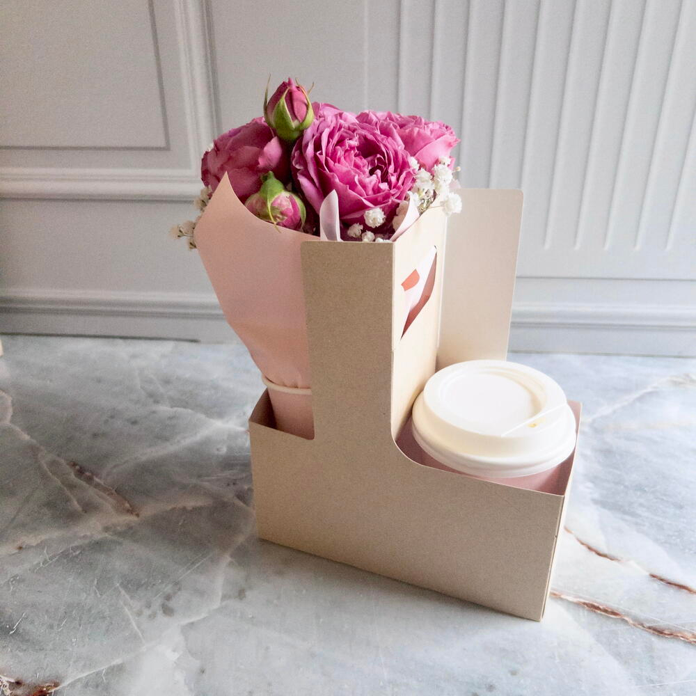 Букет и торт в стакане Маме