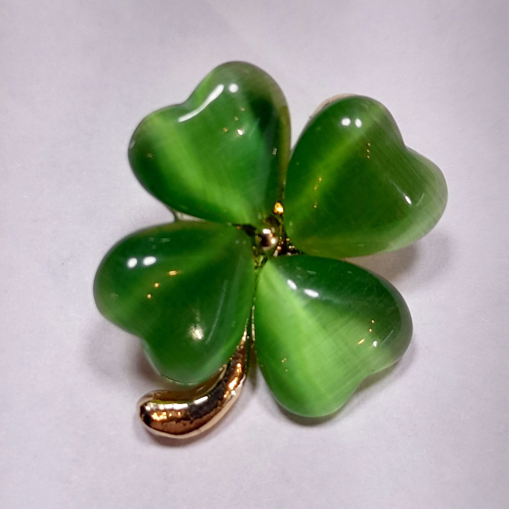 Брошь "Цветок красный"