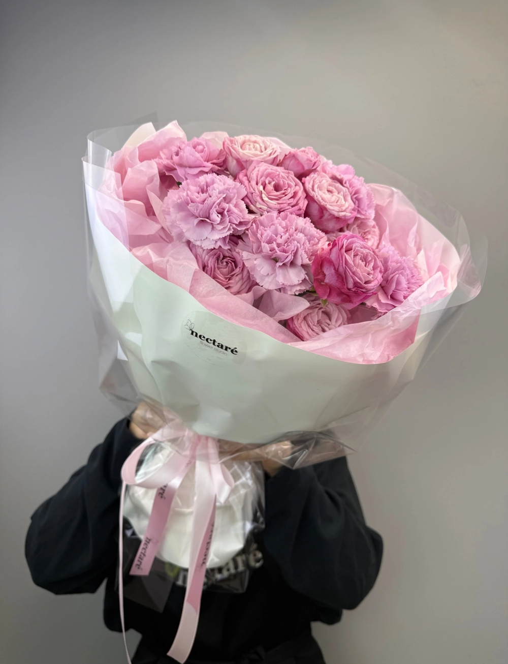 Авторский Букет Нежный зефир с кустовой розой💗