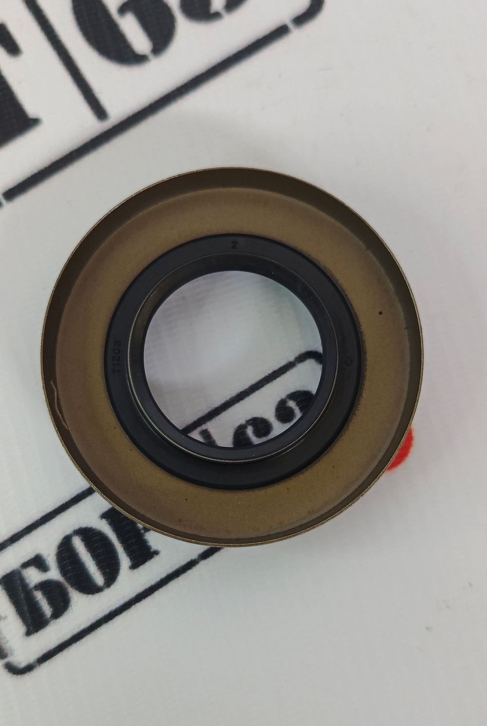 Сальник хвостовика заднего моста Toyota 90311-38047