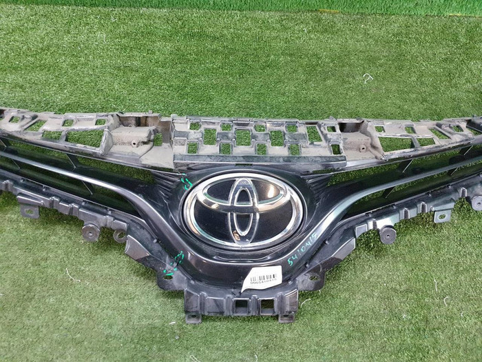 Решетка радиатора Toyota Camry xv70 (2017-2021)