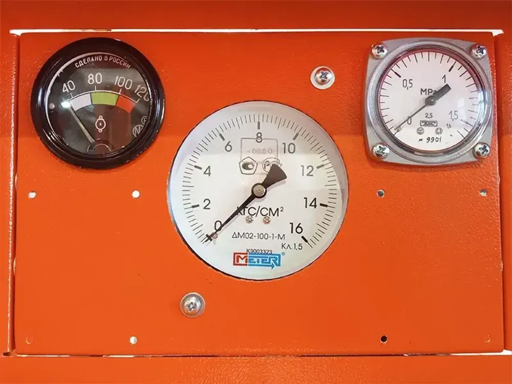 Шахтный винтовой компрессор ЗИФ-ШВ 4/0,7 Т 660/380В на салазках взрывозащищённый