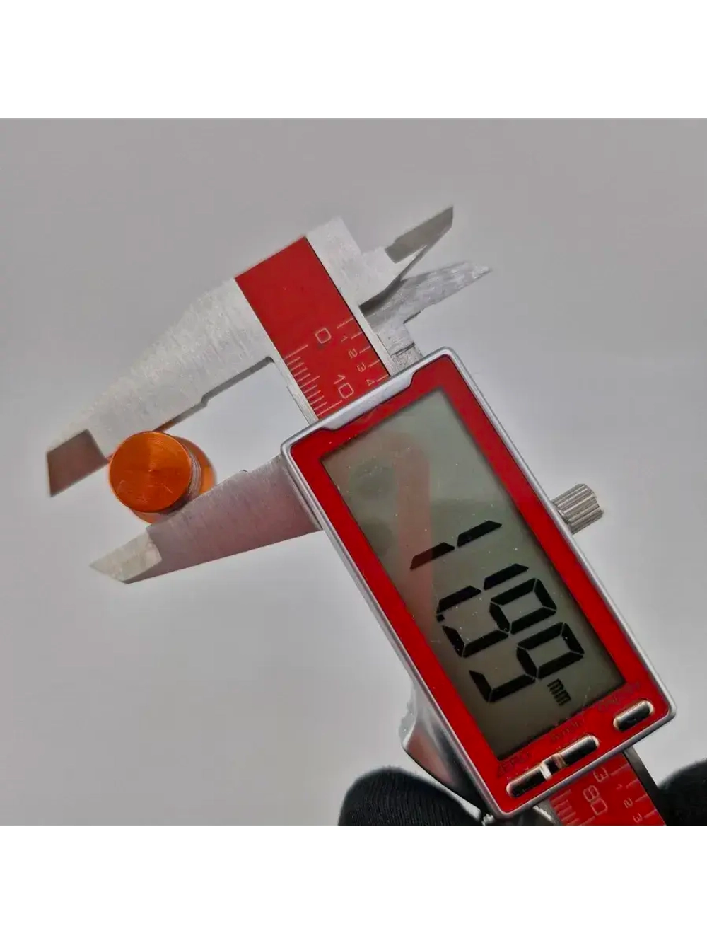 Клапан крышки бензобака