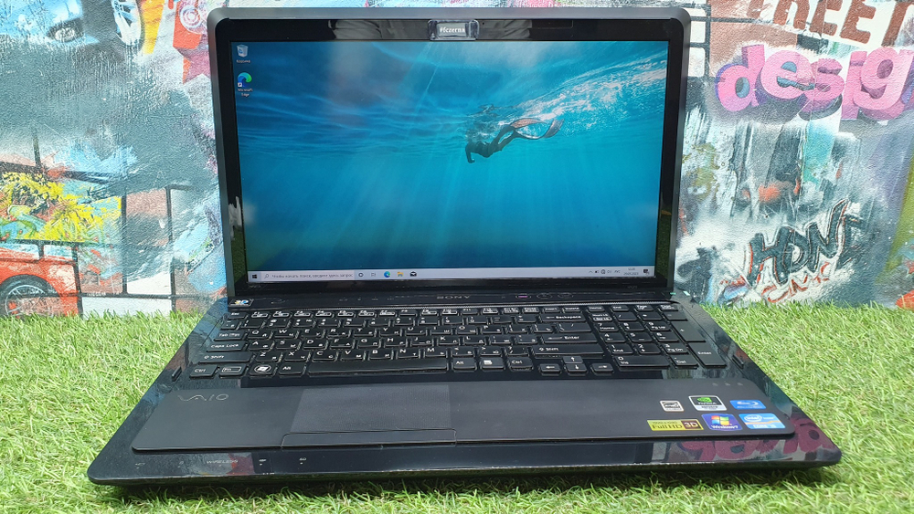 Ноутбук Sony i5/4 Gb/GT 540M 2 ГБ/120 Hz/ VPCF23X1R/BI [vpcf23x1r/bi.ru3]/ Windows 10