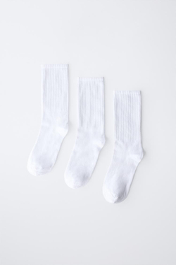 ZARA НАБОР ИЗ ТРЕХ ПАР СПОРТИВНЫХ ВЫСОКИХ НОСКОВ, БЕЛЫЙ