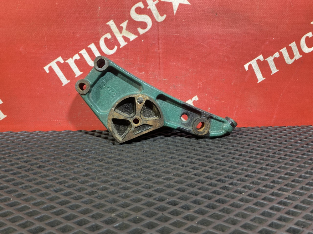 Кронштейн ролика натяжителя 2020г.