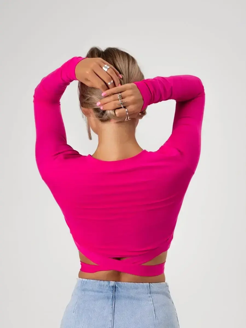 Кроп топ с завязками летний